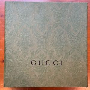 NEW GUCCI BELT WITH BOX, BAG & TAGS!!